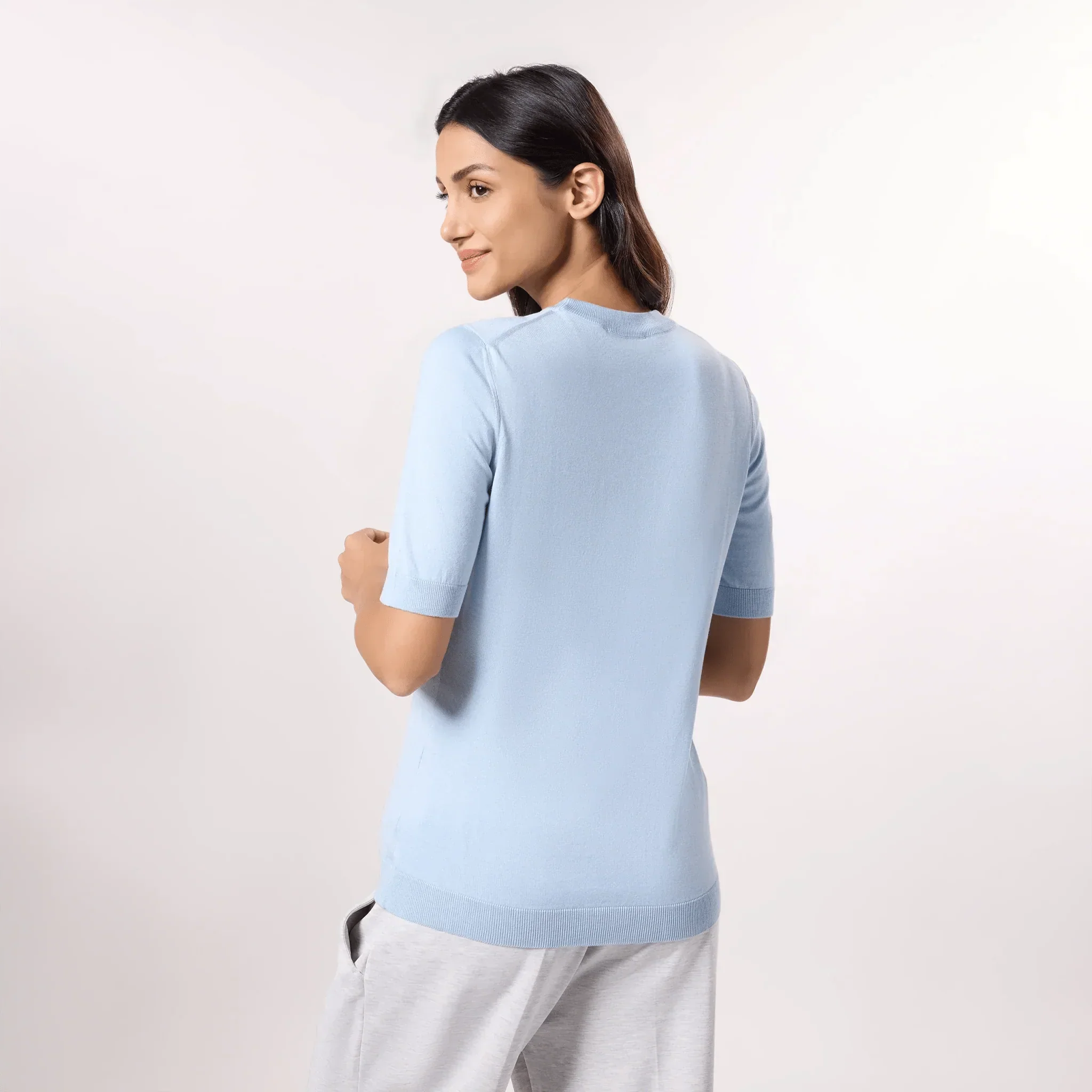 Short Sleeve Knit Sweater - SEASONAL LIGHT BLUE