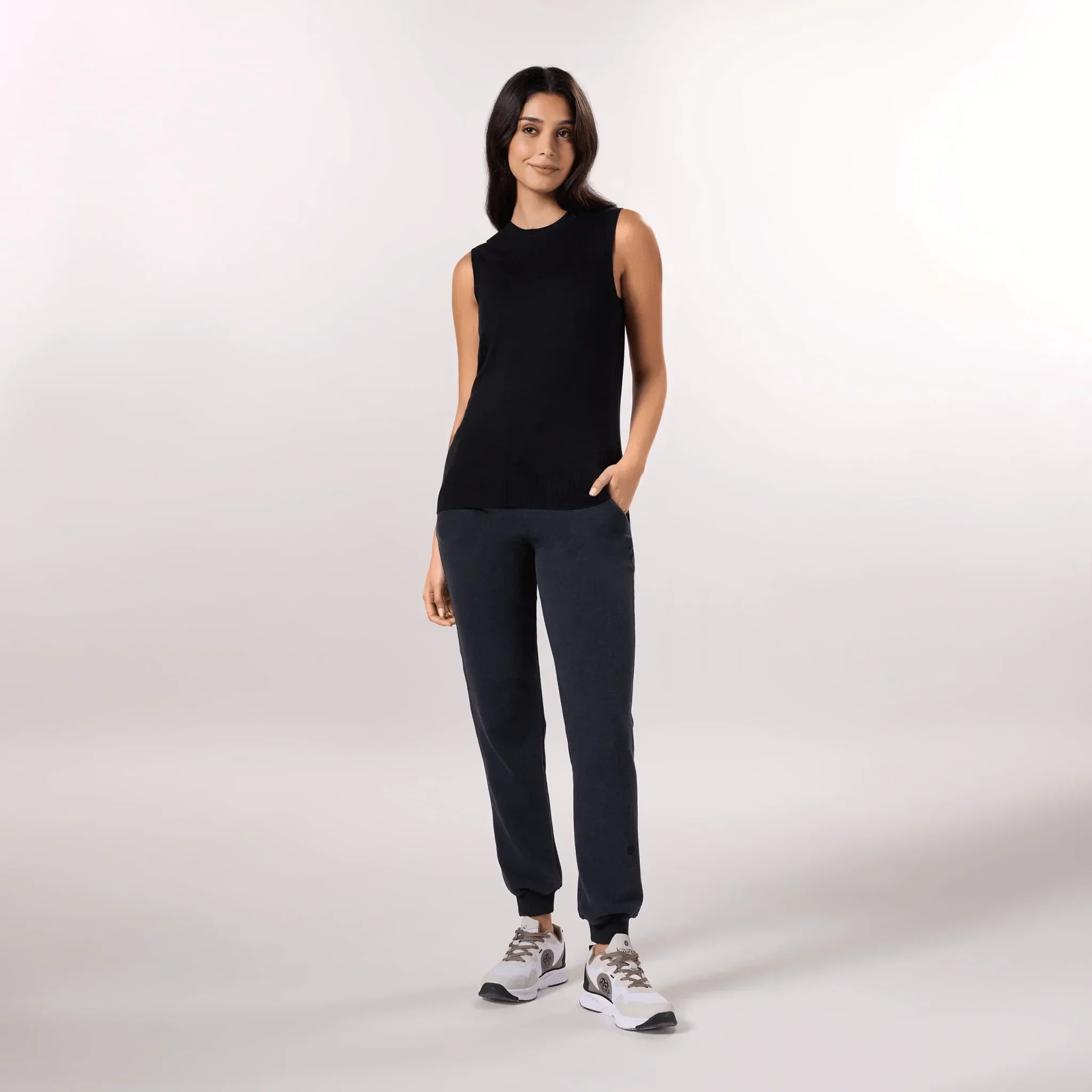 Knitted Sleeveless Sweater - SEASONAL BLACK