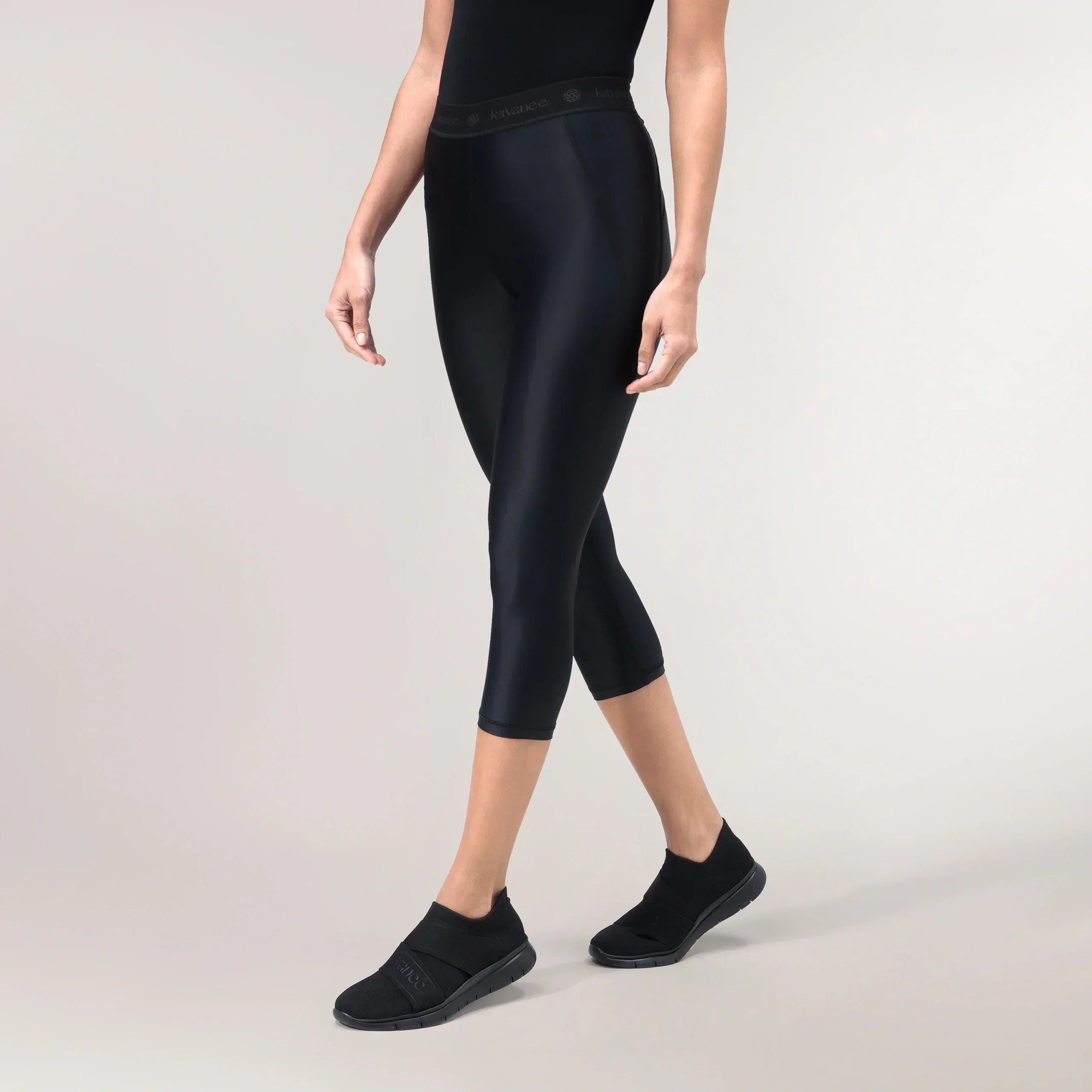 Glide Cropped Legging - CORE BLACK