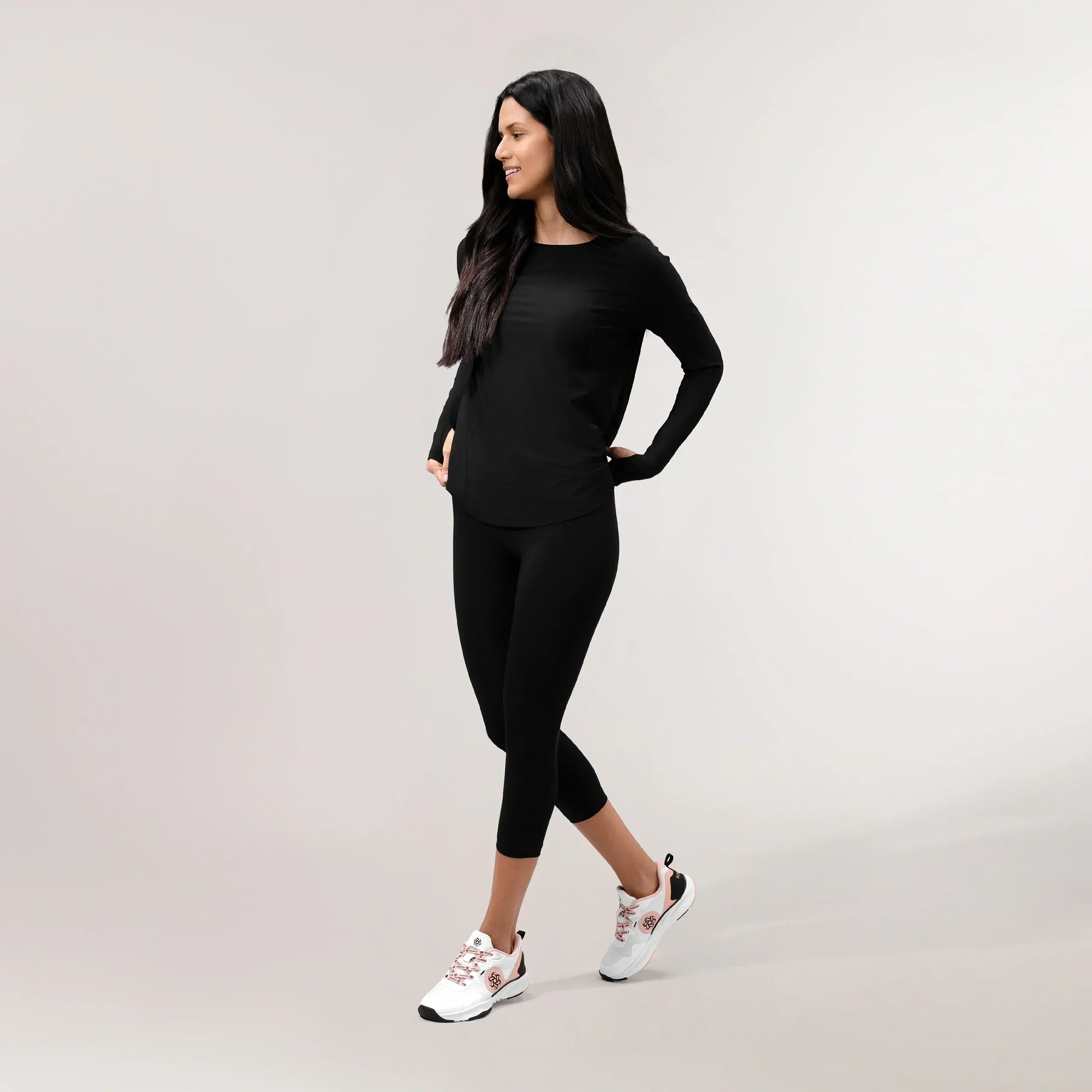 Sculpting Compression Crop Legging - CORE BLACK