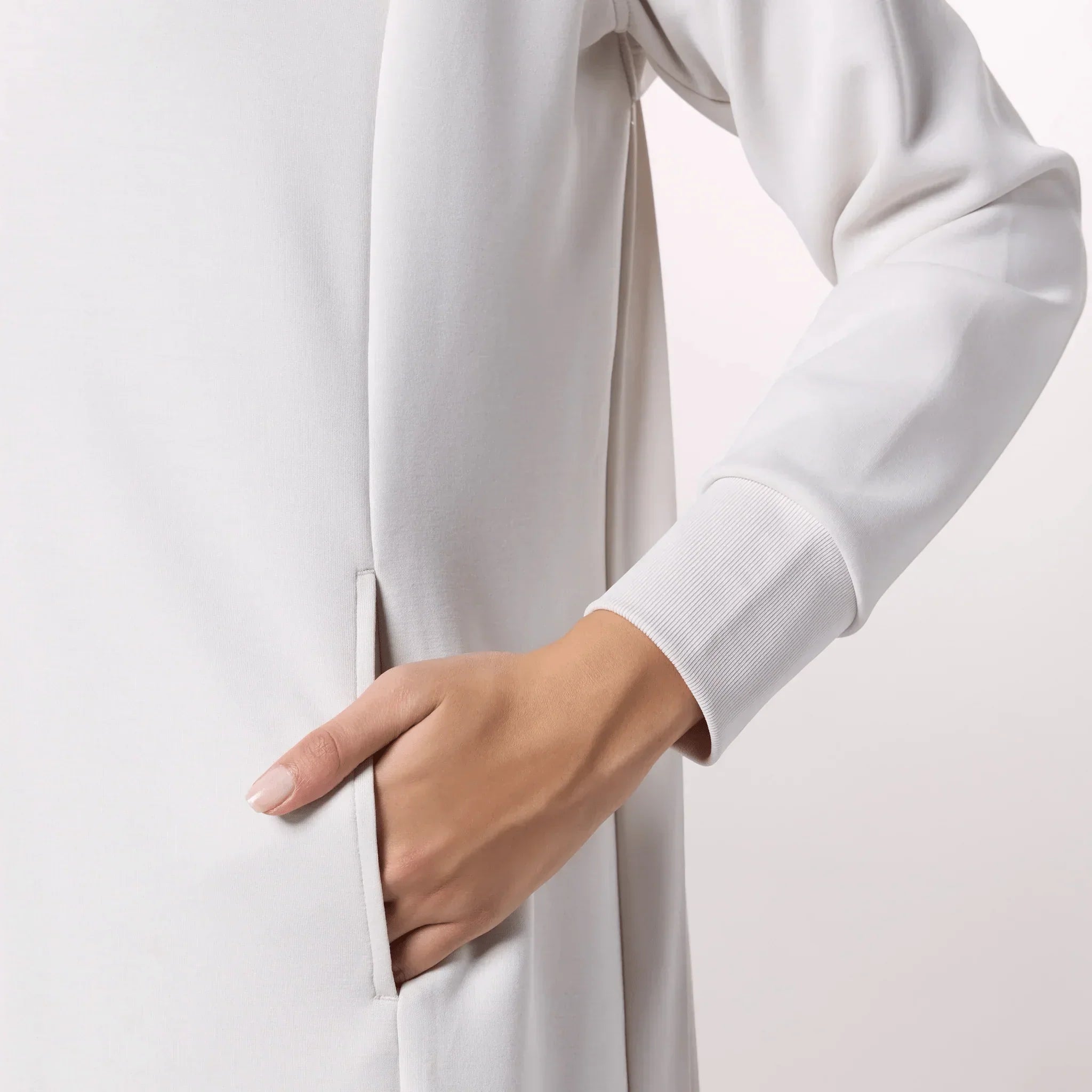 Pleated Abaya - SEASONAL STONE