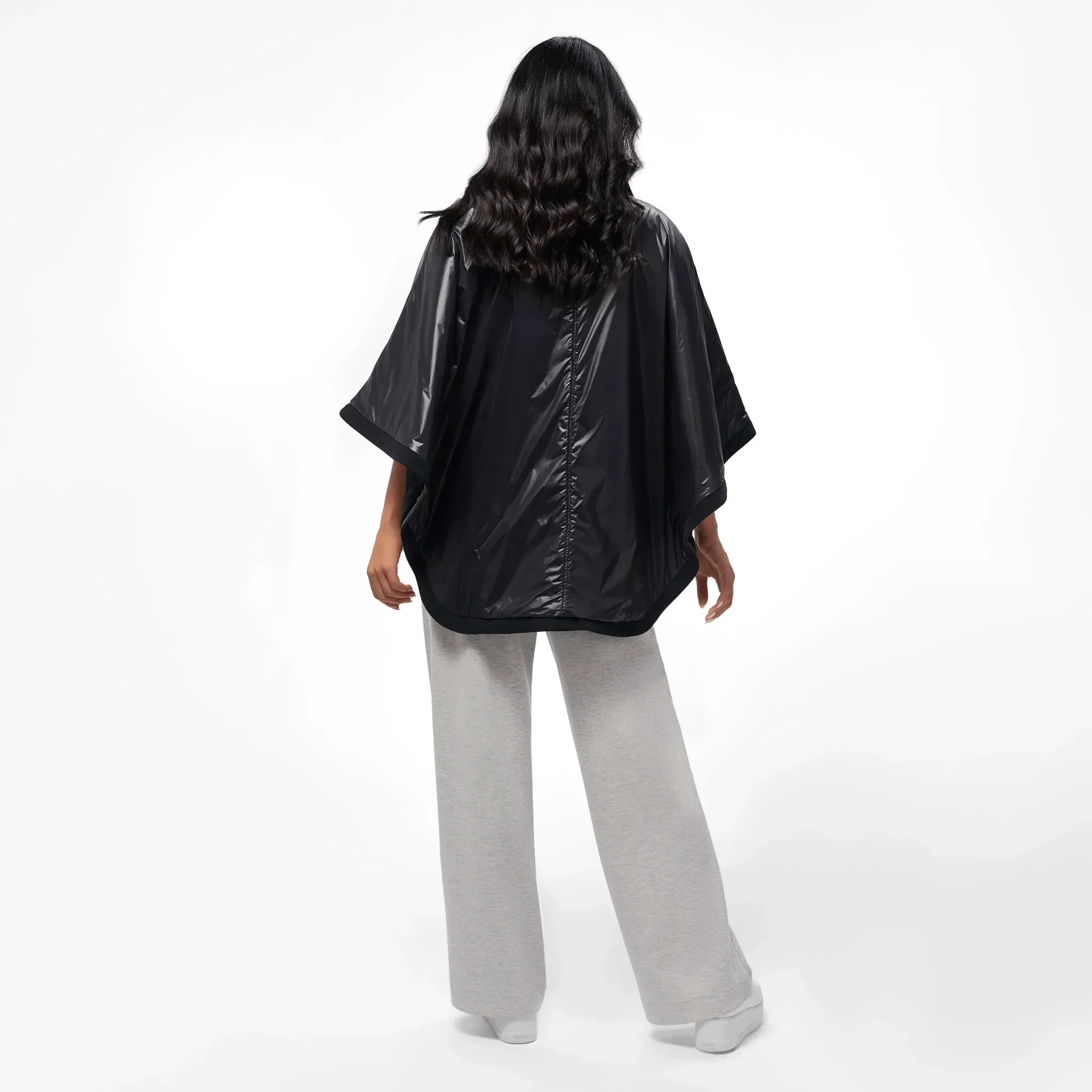 Reversible Cape - CORE BLACK