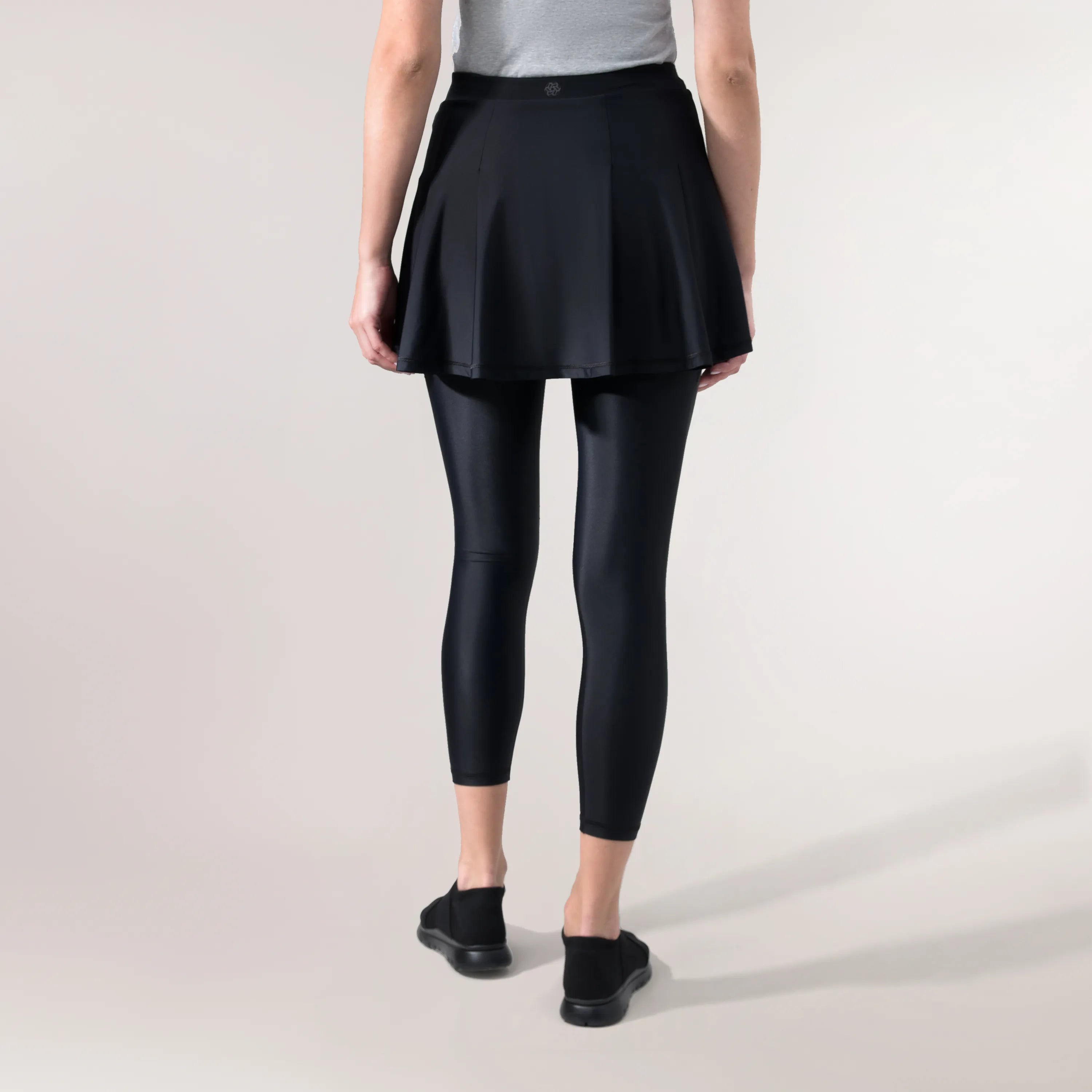 Glide Skirt - CORE BLACK