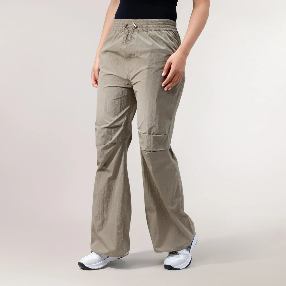 Parachute Pants - SEASONAL BEIGE