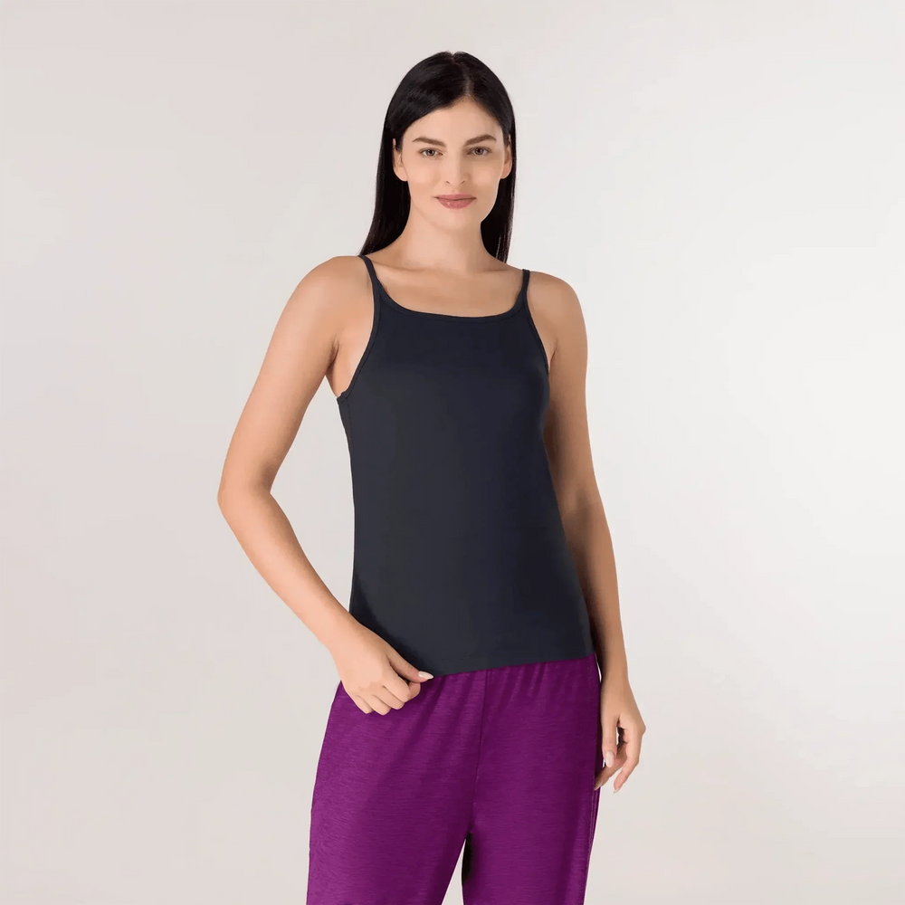 Black Rhythm camisole from the Kayanee Dance Fit (KDF) collection - توب "ريذم" أسود بحمّالات رفيعة من مجموعة كياني دانس فيت